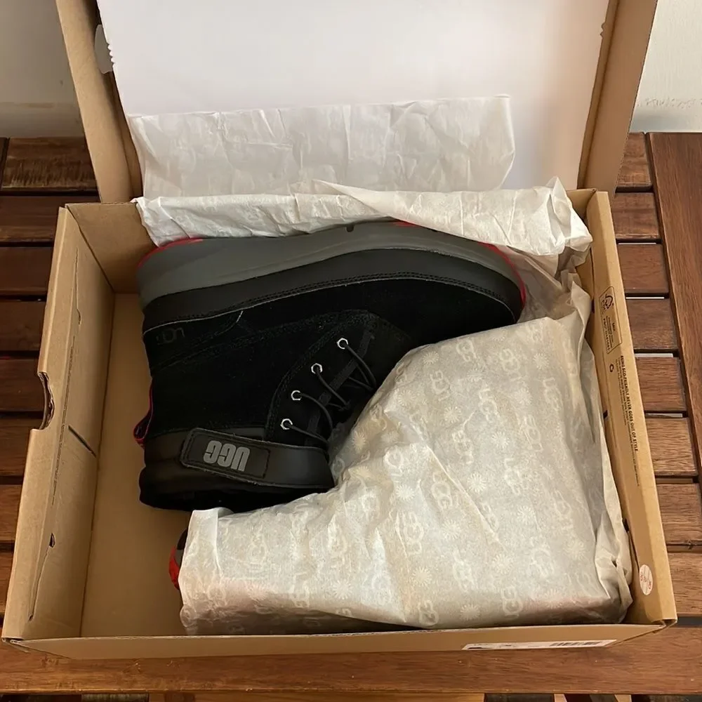 UGG Arren Weather Kid’s Boots Black Kid Size 5Y